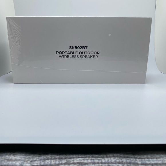 HAVIT portable outdoor wireless speakers - Picture 3 of 6